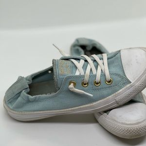Converse shoreline size 9 women’s